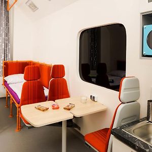 Studio met een King Size Bed